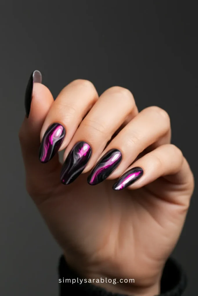 Vampy Aura Nails